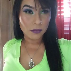 Meet your Posher, Liza